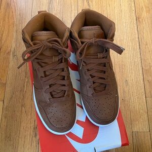 Nike Dunk High Premium Sneakers